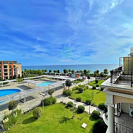 Premier Luxury Apartment *