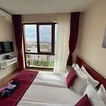 Premier Luxury *