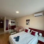 Апартаменты Premier Luxury *