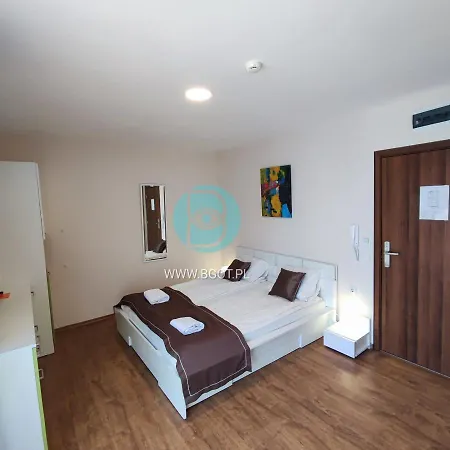 Premier Luxury Apartment *