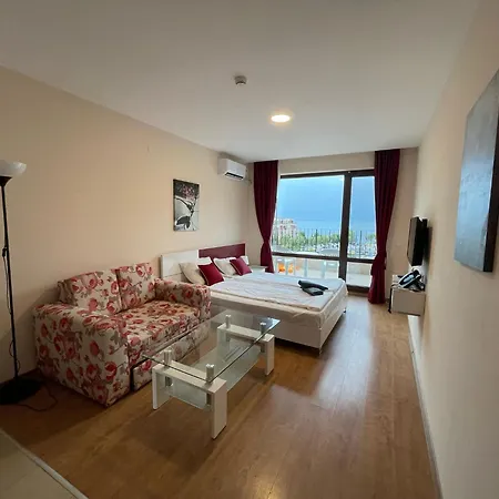 Premier Luxury Апартаменты *